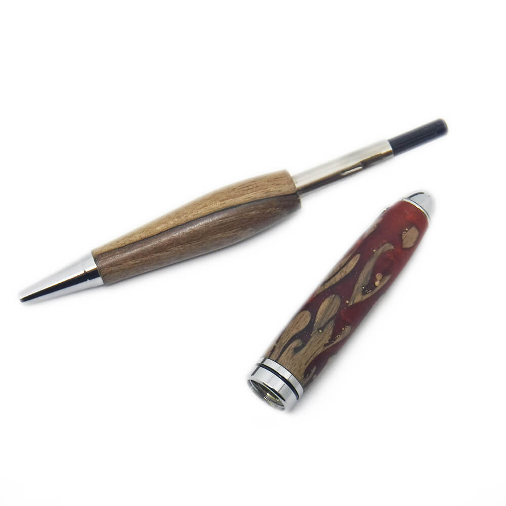 PENNA IN LEGNO DI NOCE CON COLATA RESINA EPOSSIDIC